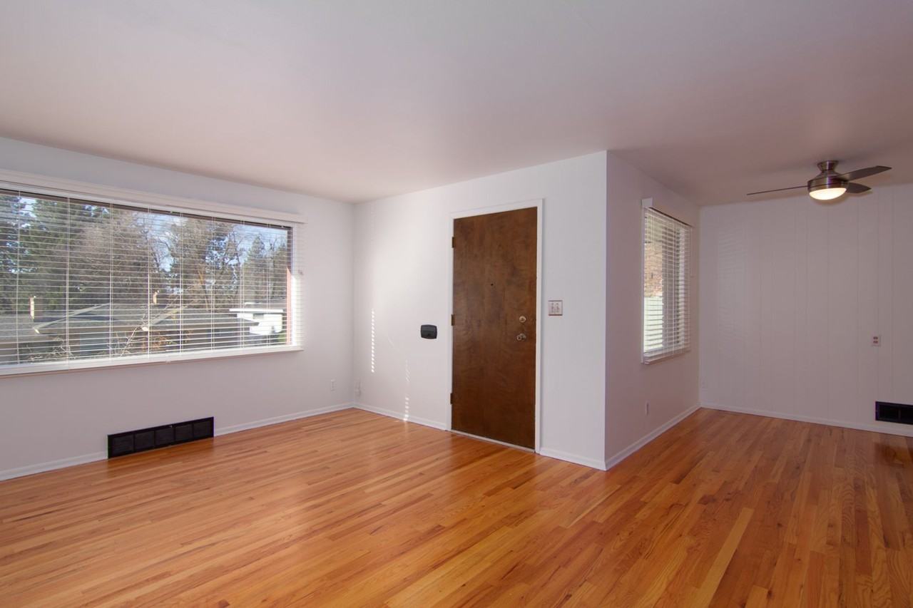 5606 N Sutherlin St - Photo 7 of 26