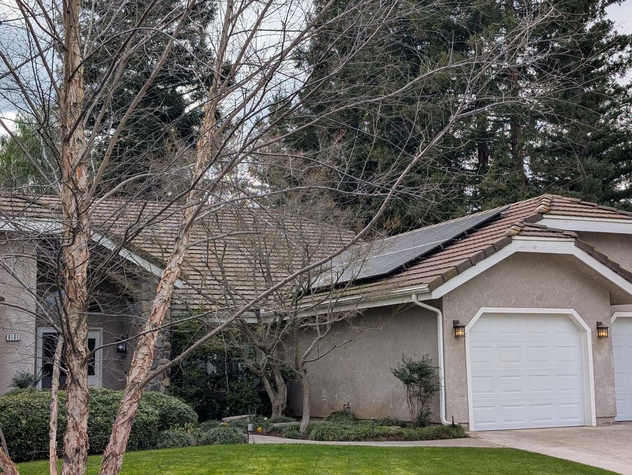 9161 N Woodlawn Dr - Photo 2 of 2