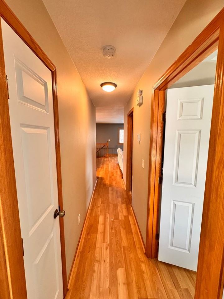 1360 Farrington St - Photo 7 of 24