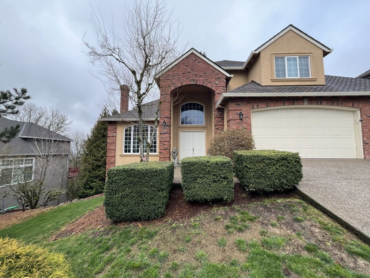 8223 Nw Hazeltine St - Photo 3 of 50