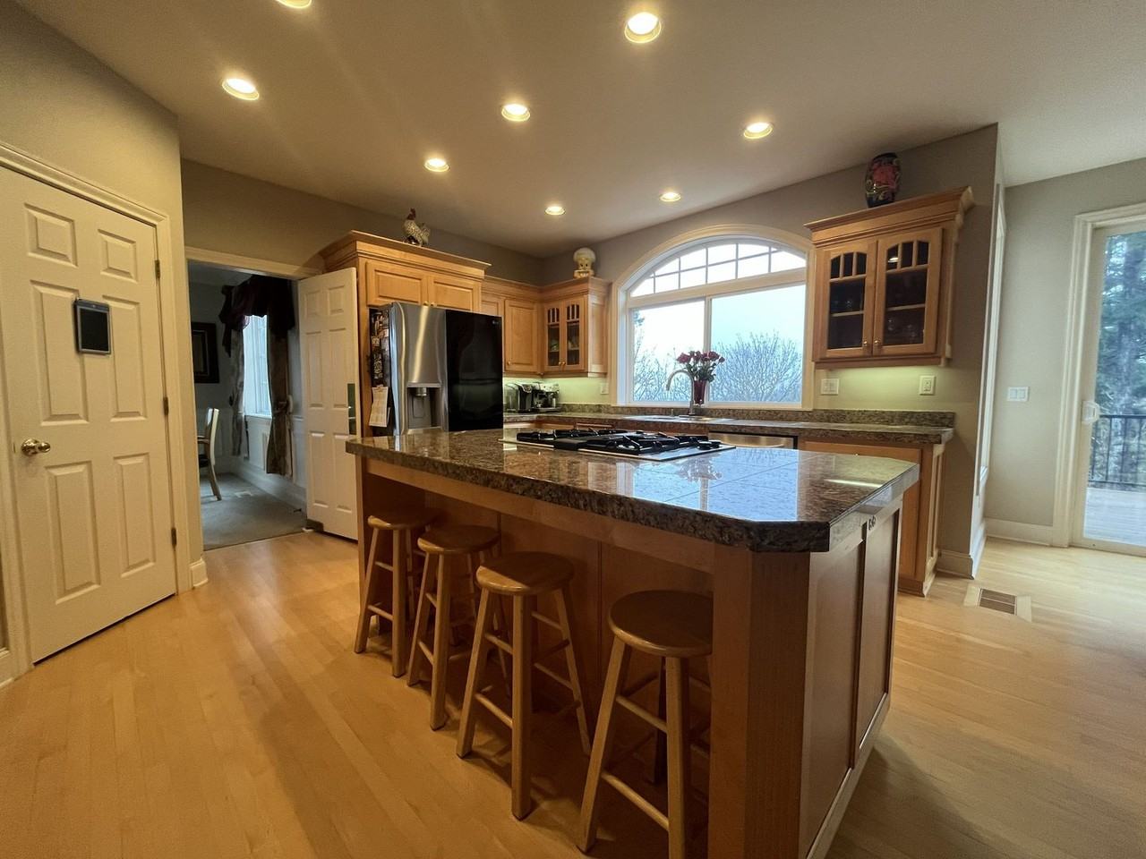 8223 Nw Hazeltine St - Photo 7 of 50