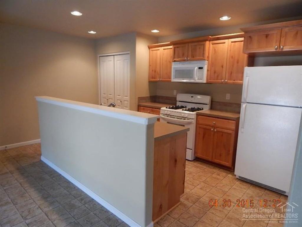 16559 Daisy Pl - Photo 5 of 9