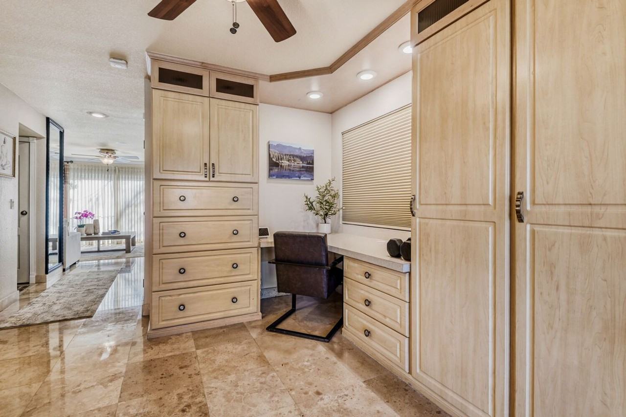 3151 Bel Air Dr - Photo 4 of 28