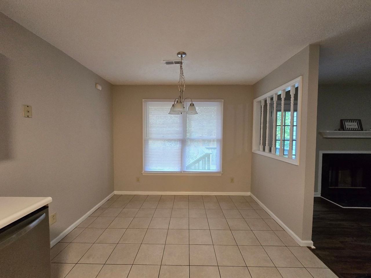 2904 Rosemeade Dr - Photo 4 of 21