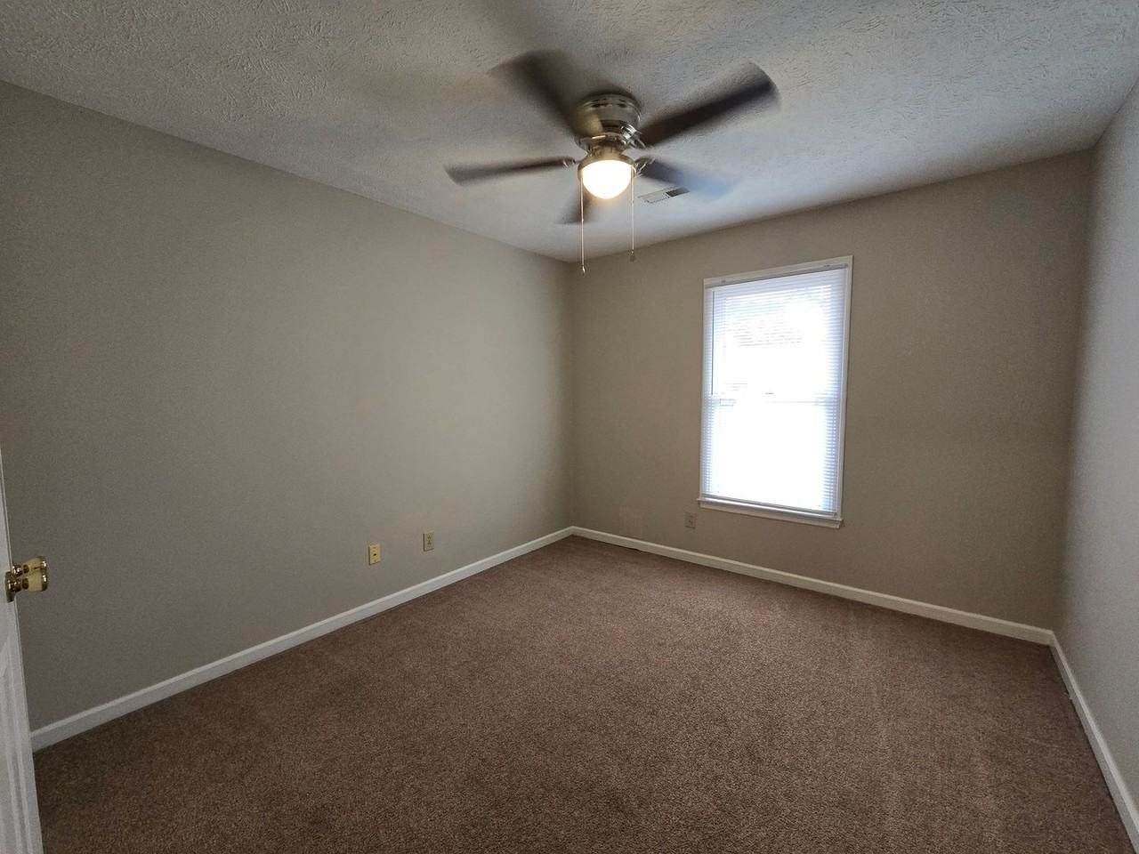 2904 Rosemeade Dr - Photo 5 of 21