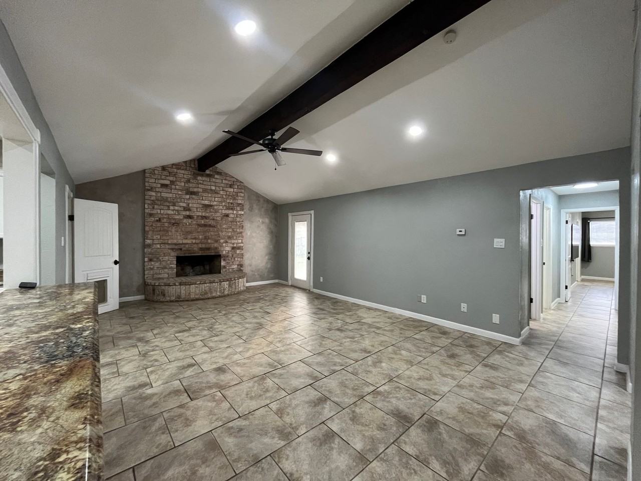 4123 4123 Crenshaw Drive - CRENSHAW 4123 - Photo 6 of 32