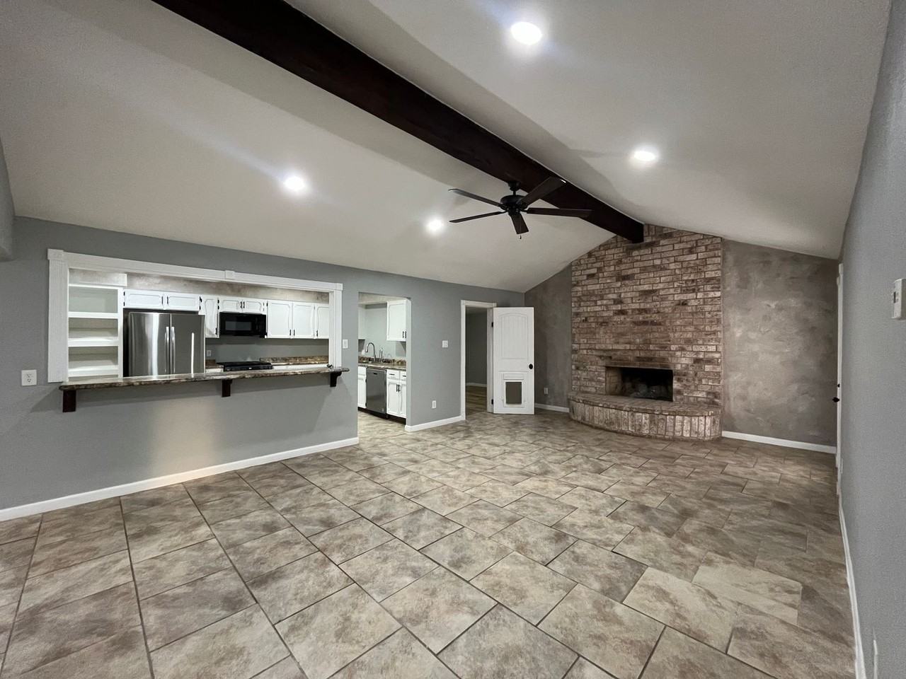 4123 4123 Crenshaw Drive - CRENSHAW 4123 - Photo 7 of 32