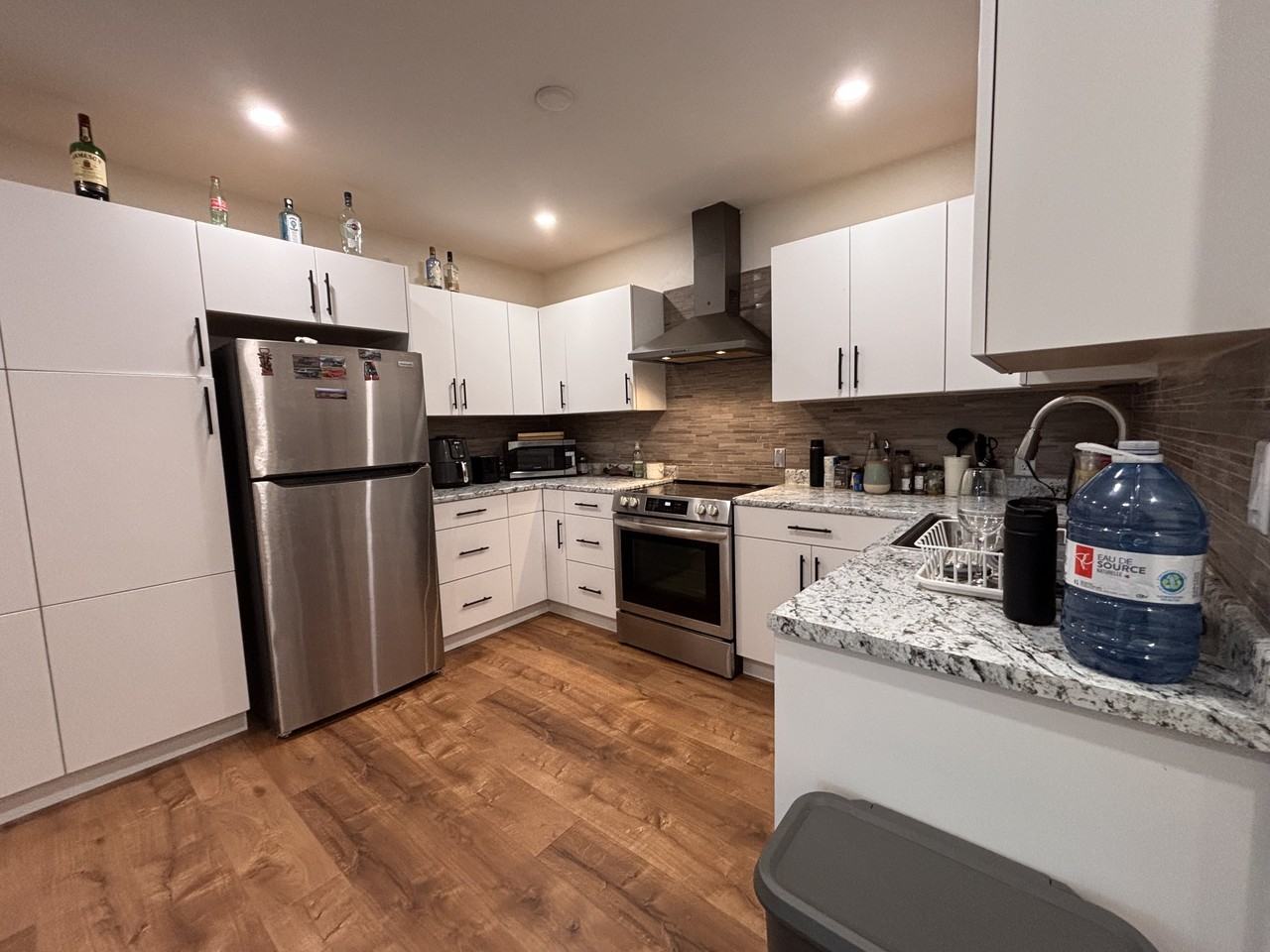 3191 Kingsway #2 - Photo 4 of 10