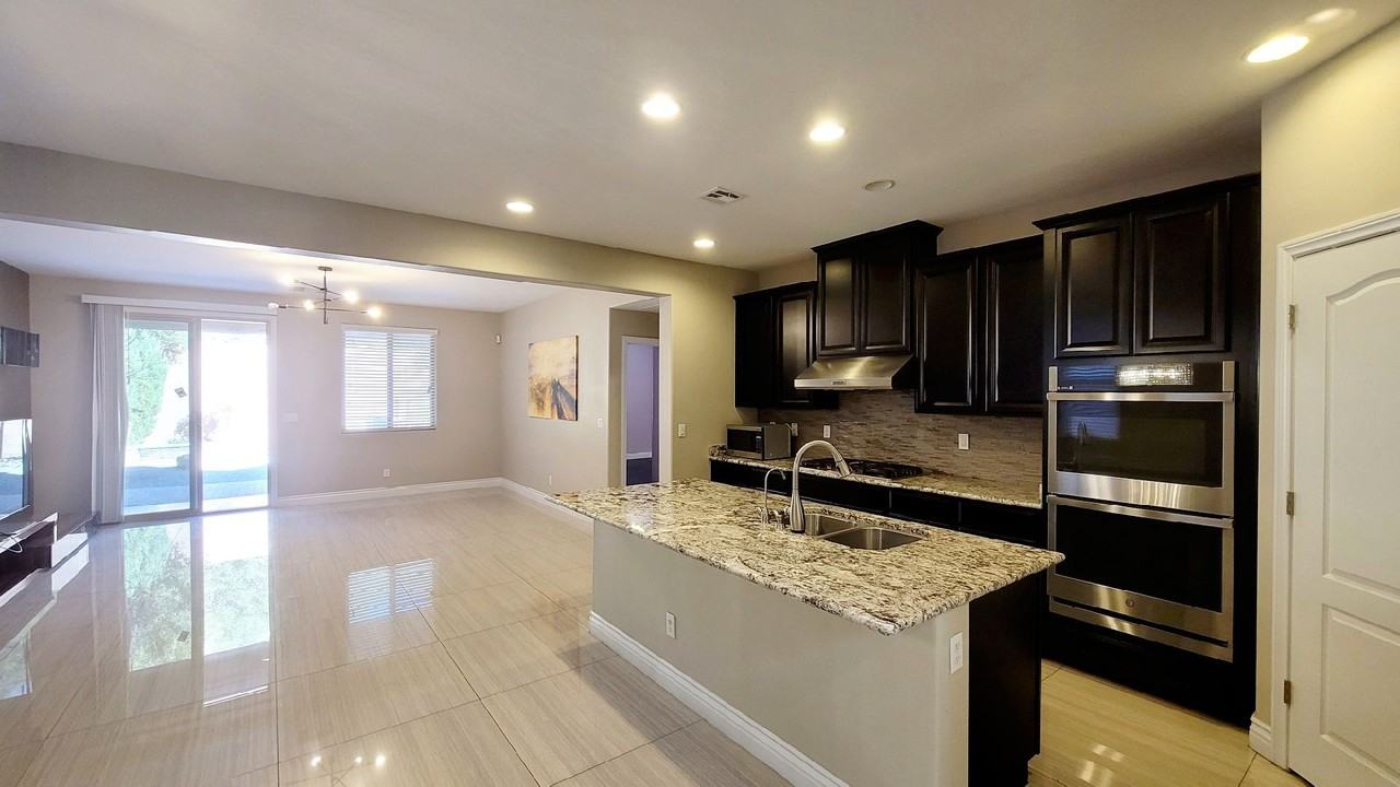 7146 Flowering Rose Ave - Photo 6 of 40