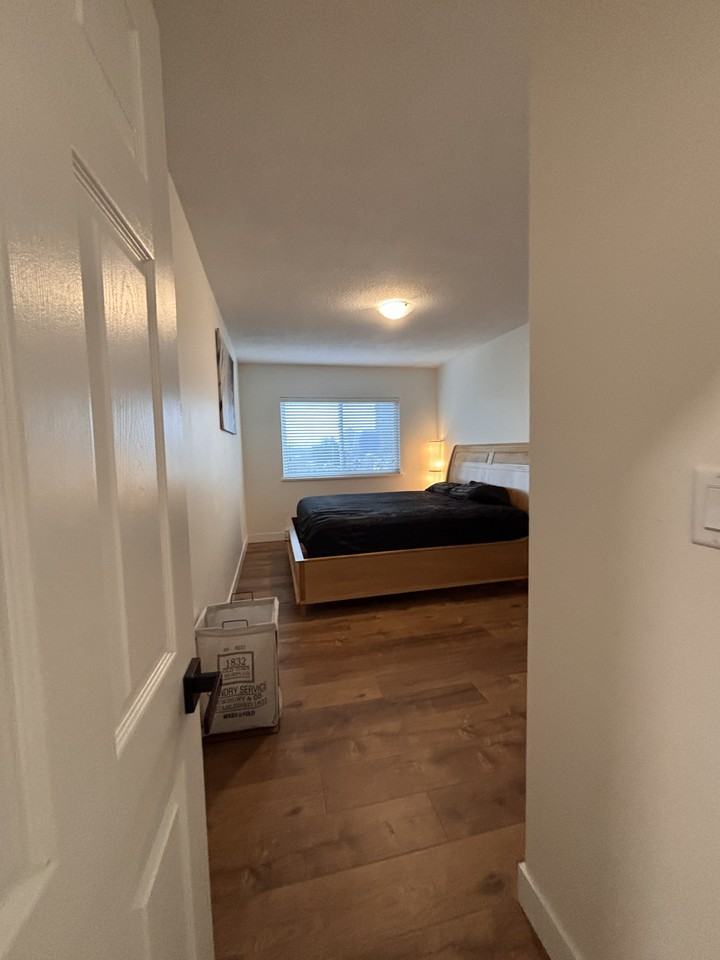 3191 Kingsway #2 - Photo 5 of 10