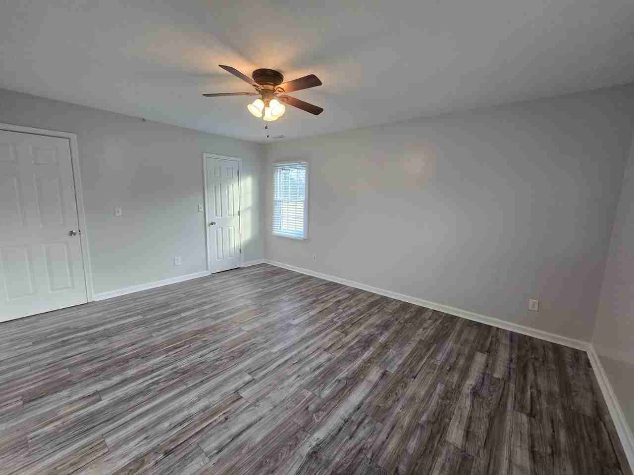1091 Pleasant Oak Dr - Photo 7 of 27