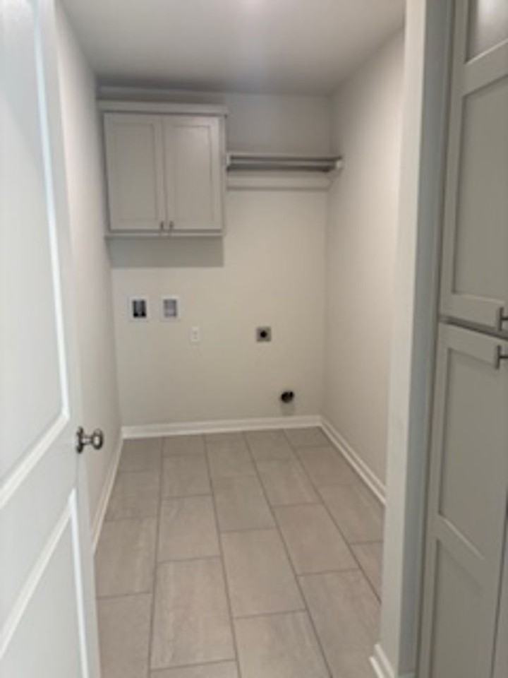 16301 Friar Ct - Photo 2 of 19