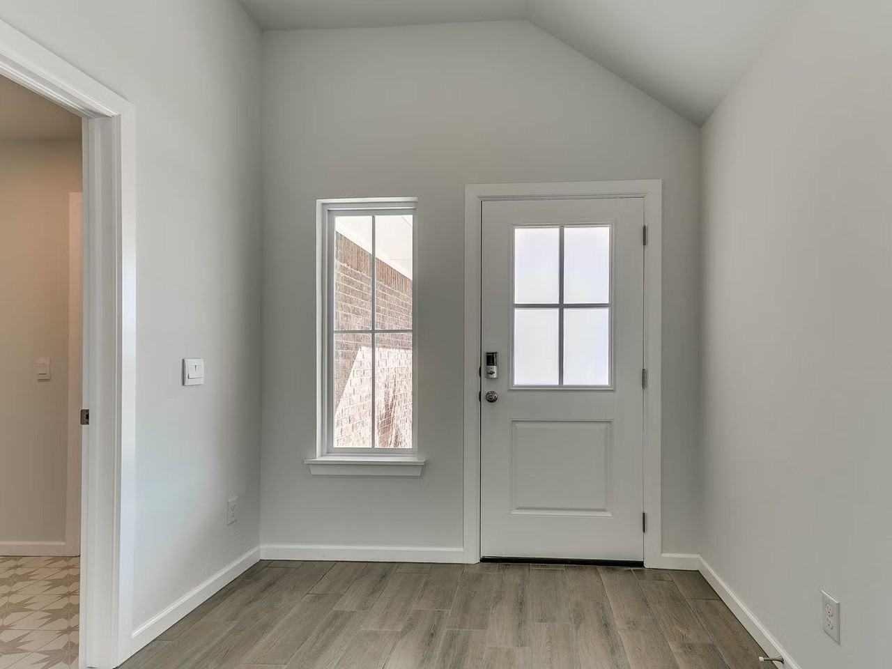 1113 Sw 139th St - Photo 2 of 15