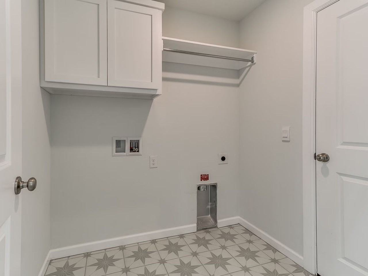 1113 Sw 139th St - Photo 3 of 15