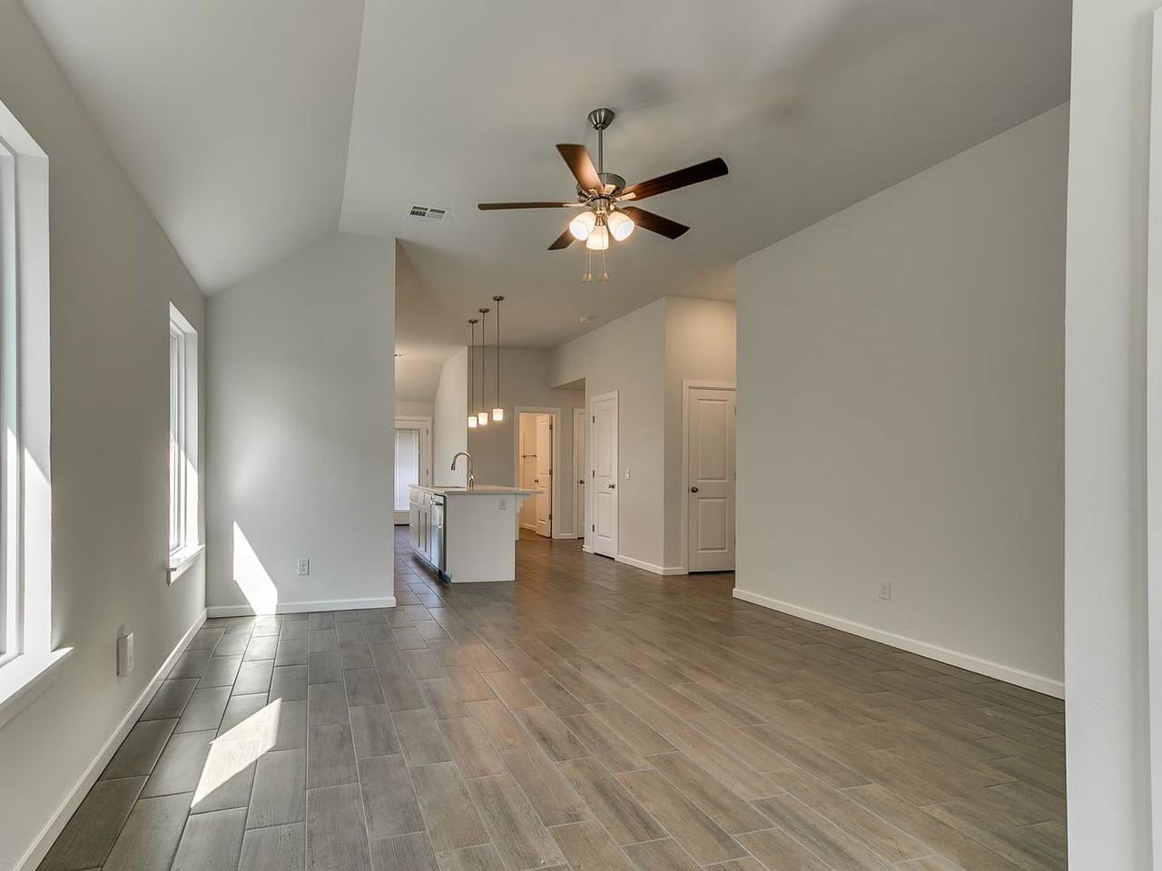 1113 Sw 139th St - Photo 4 of 15