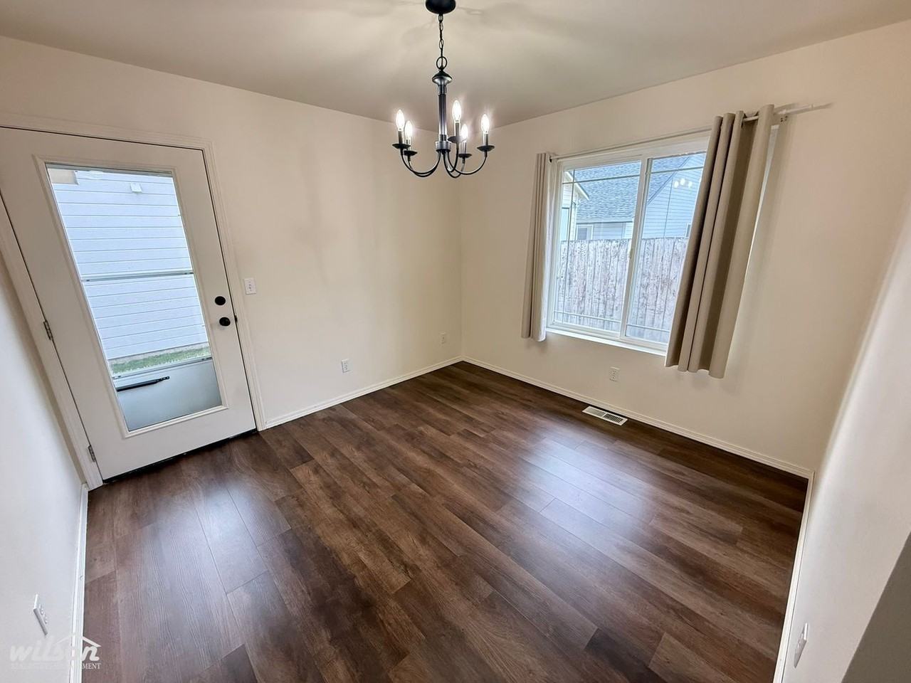 721 S 73rd Ave - Photo 6 of 17