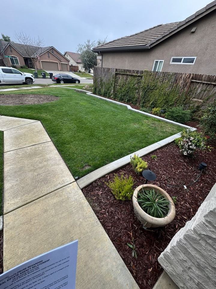 2310 W Tyler Ave - Photo 3 of 14