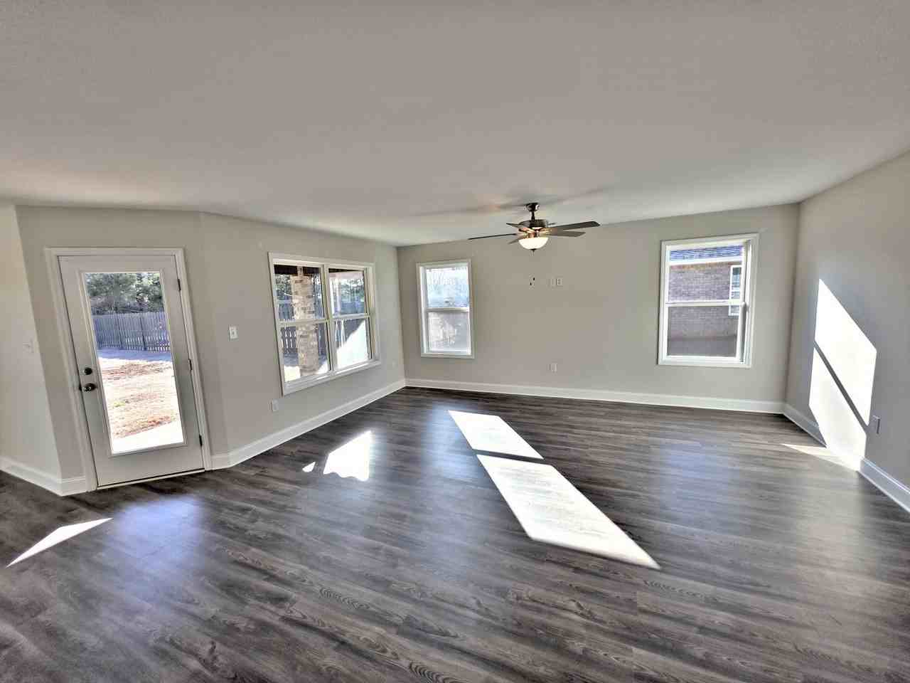 3143 Chestnut Ct Se - Photo 7 of 32