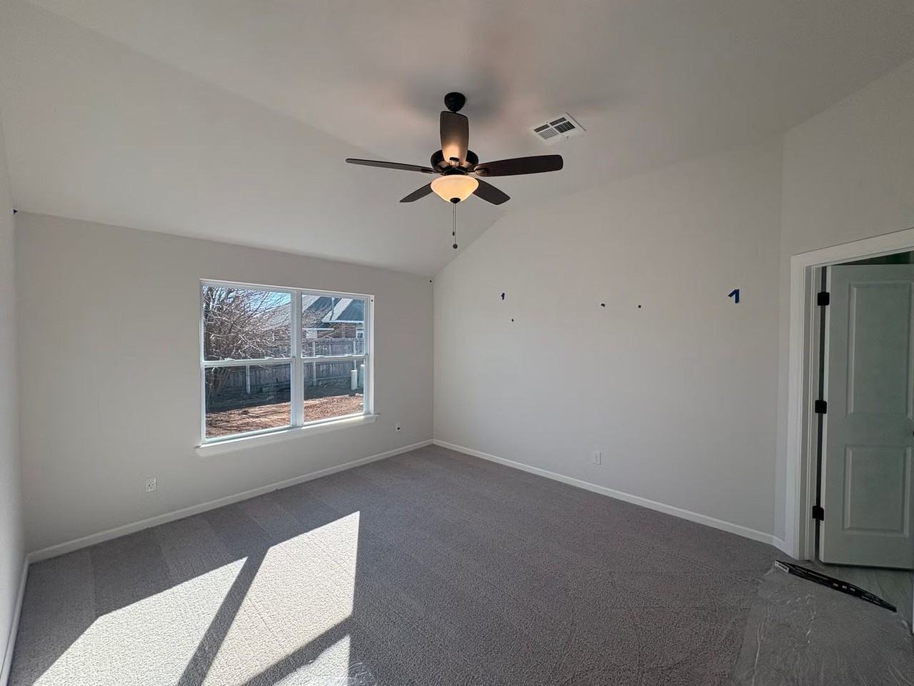 8508 Nw 75th St - Photo 3 of 5