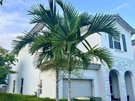 2605 Se 11th Ct - Photo 1 of 1