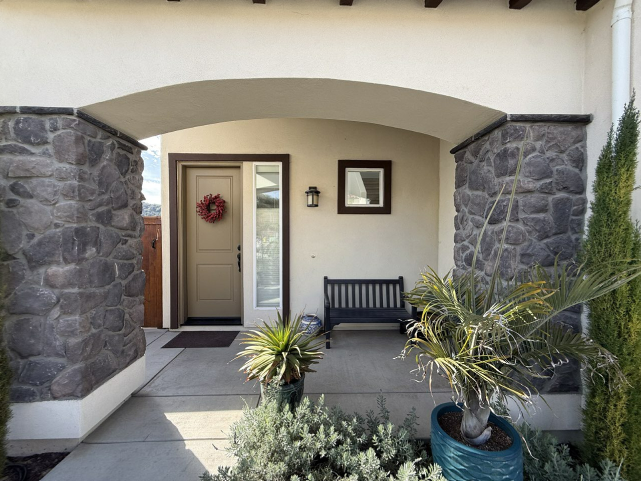 1180 Ginger Pl - Photo 3 of 28