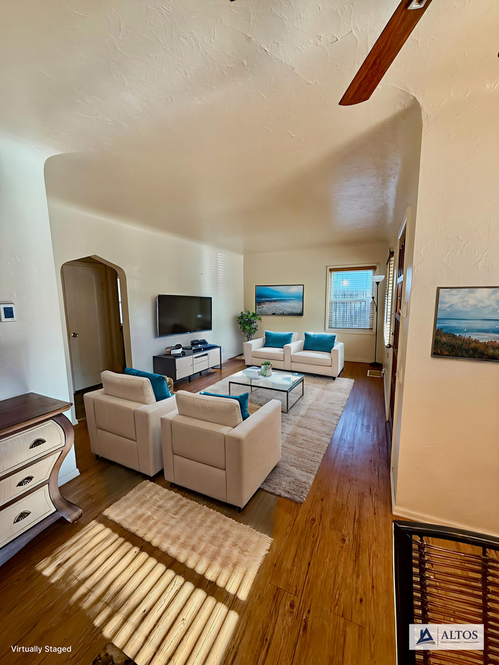 4680 S Grant St - Photo 4 of 24