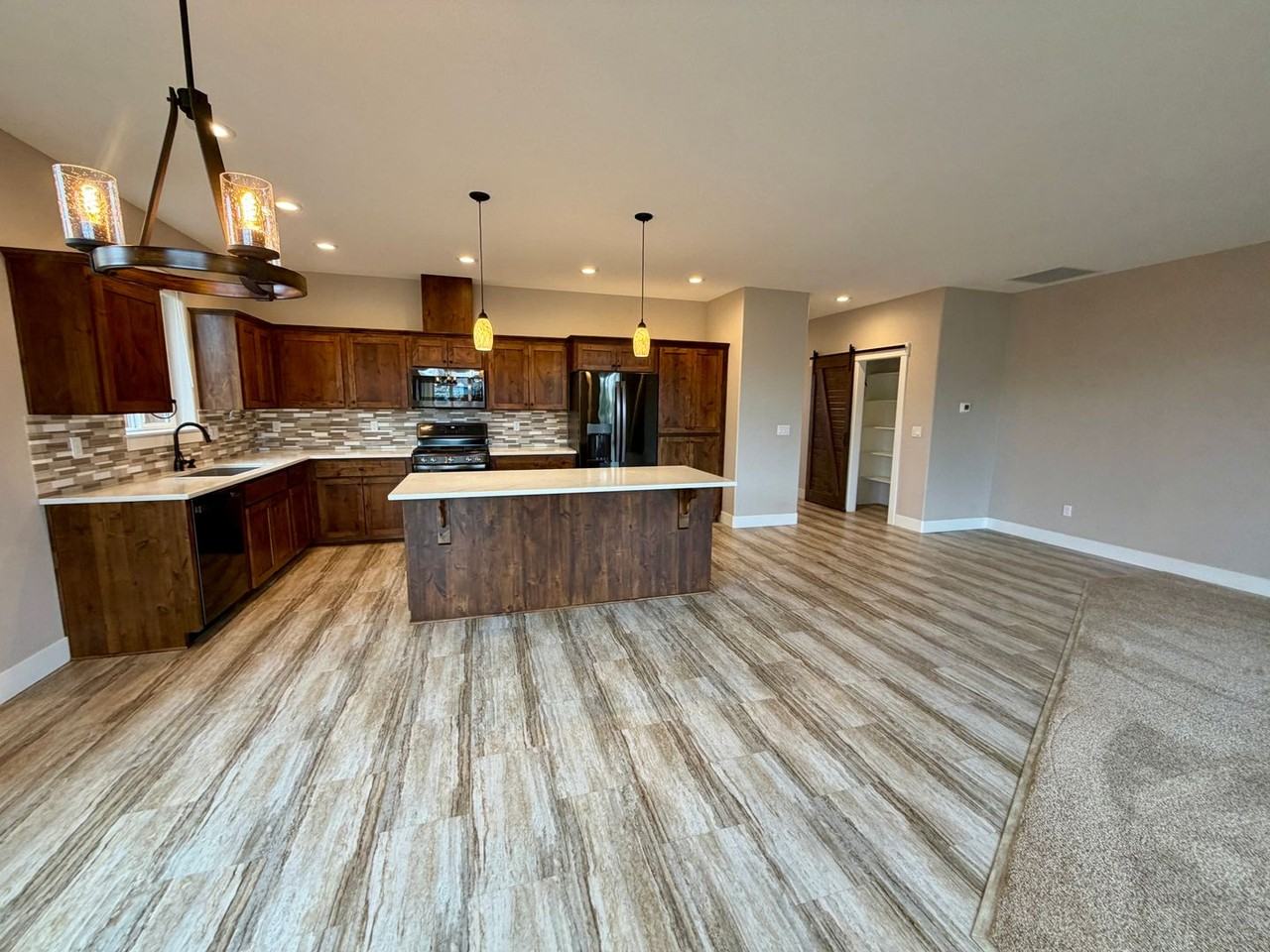 830 Covey Run St - Photo 4 of 23