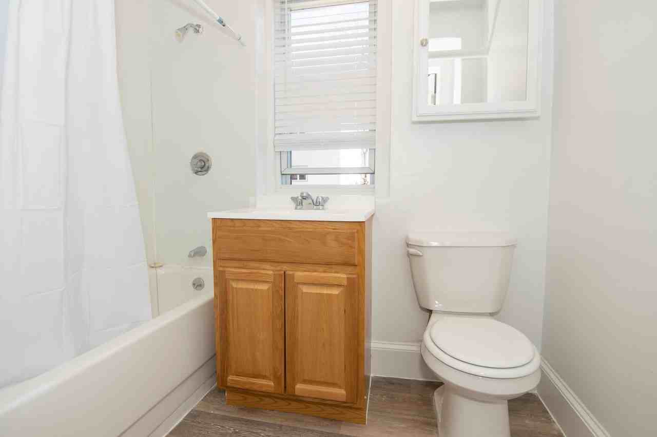 7 Mount Hood Rd - Photo 4 of 6