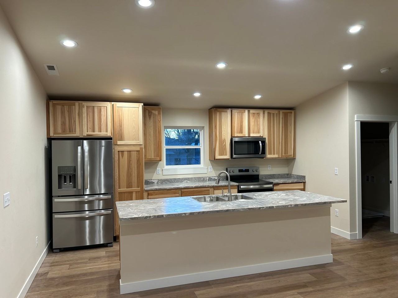 306 N 21st Ave - Photo 2 of 10