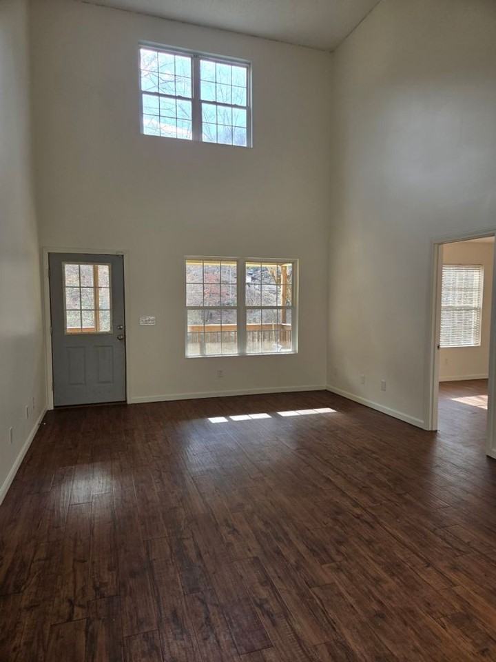 1781 Wayehutta Rd - Photo 5 of 30