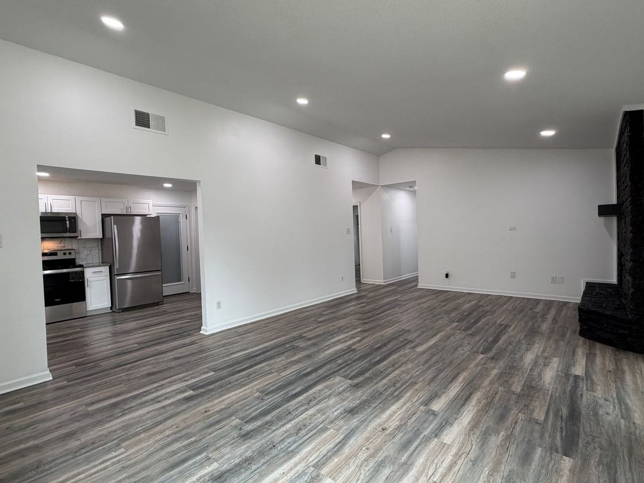 21837 Ticonderoga Ave - Photo 4 of 21