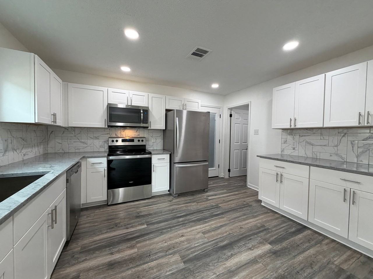 21837 Ticonderoga Ave - Photo 6 of 21