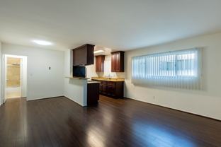 California 1204 - Photo 1 of 1