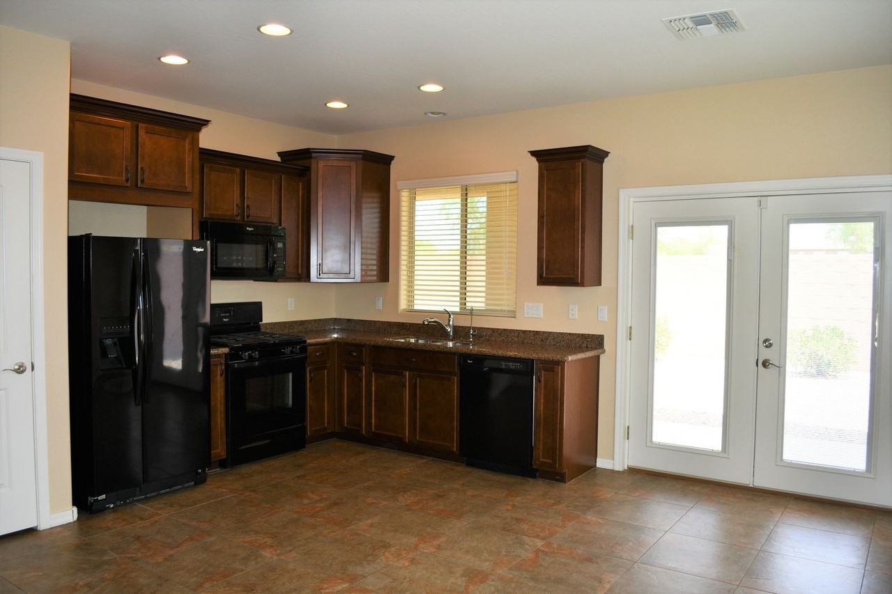 34521 N Gurnsey Trl - Photo 3 of 7