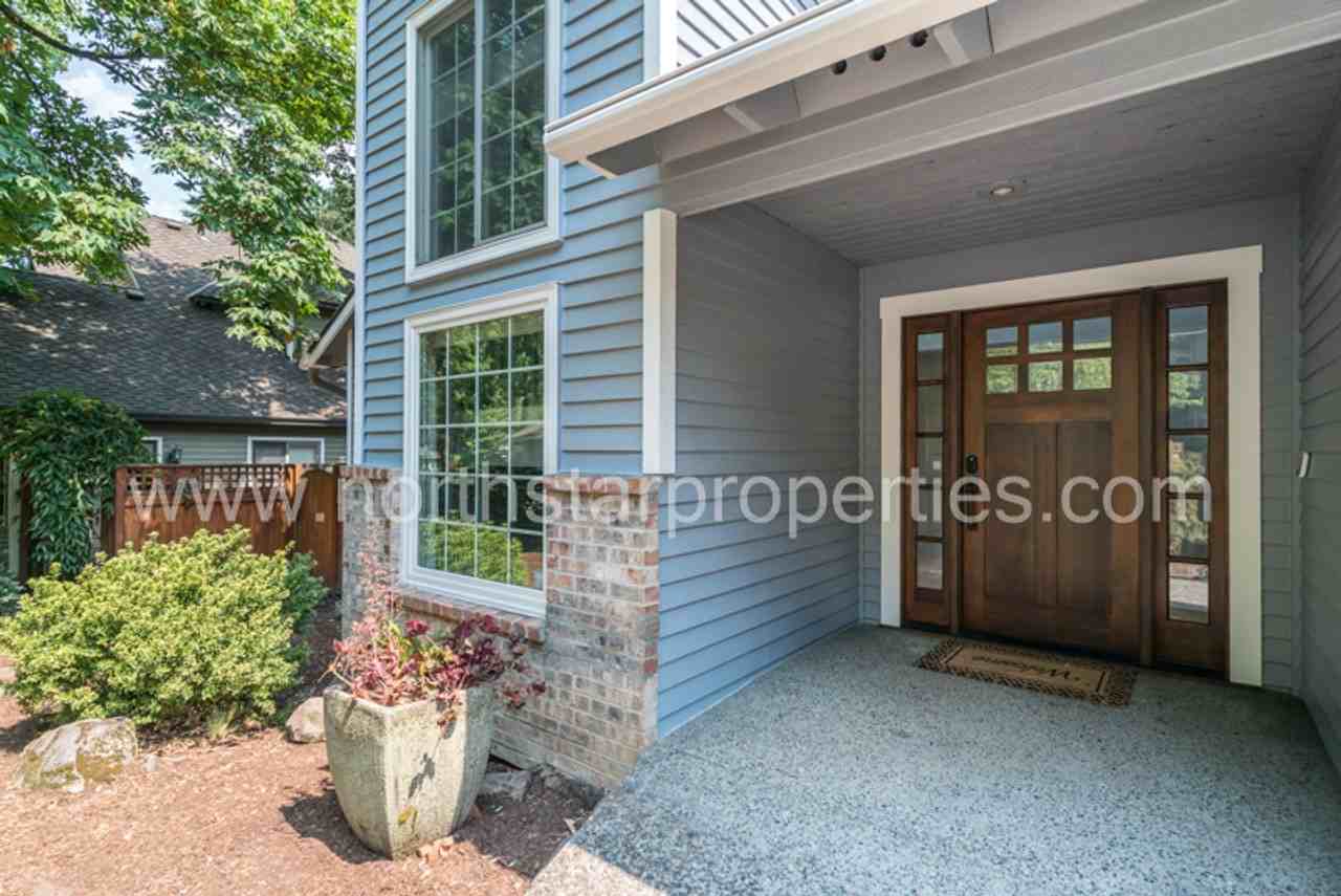 15518 Heritage Ct - Photo 3 of 31