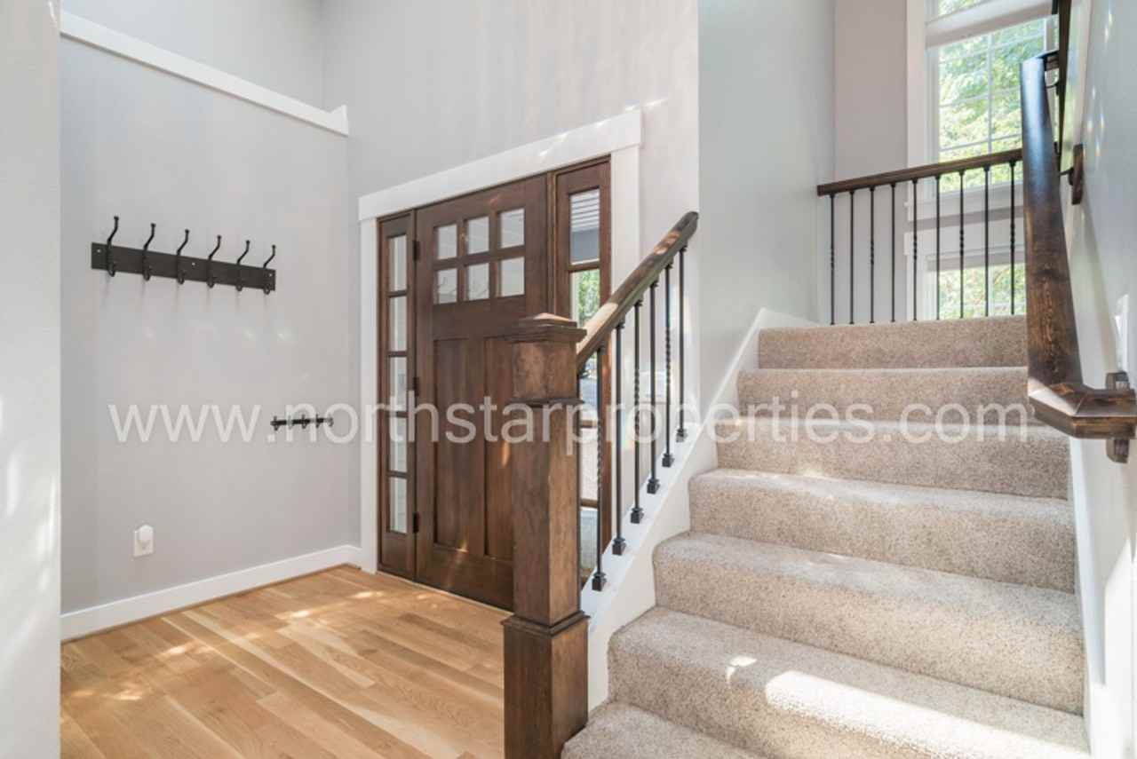 15518 Heritage Ct - Photo 4 of 31