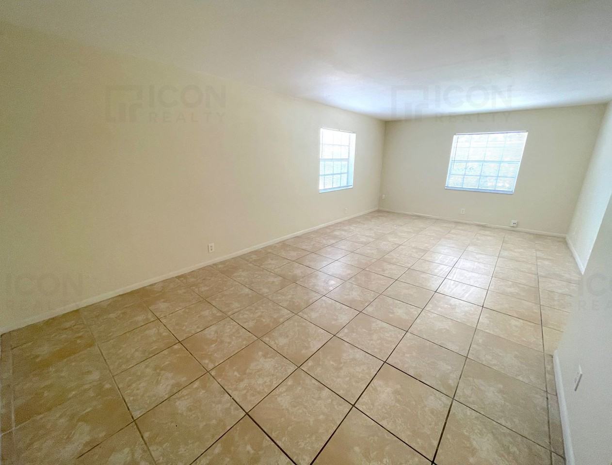 704 Se 2nd Ave #448 - Photo 4 of 14