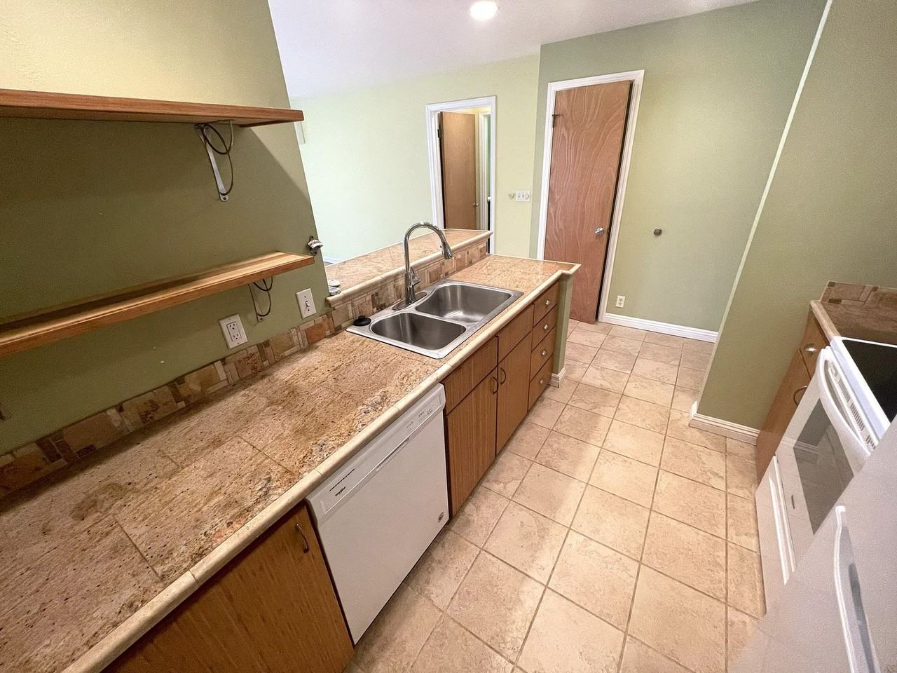 64 Kunihi Ln #334 - Photo 5 of 29