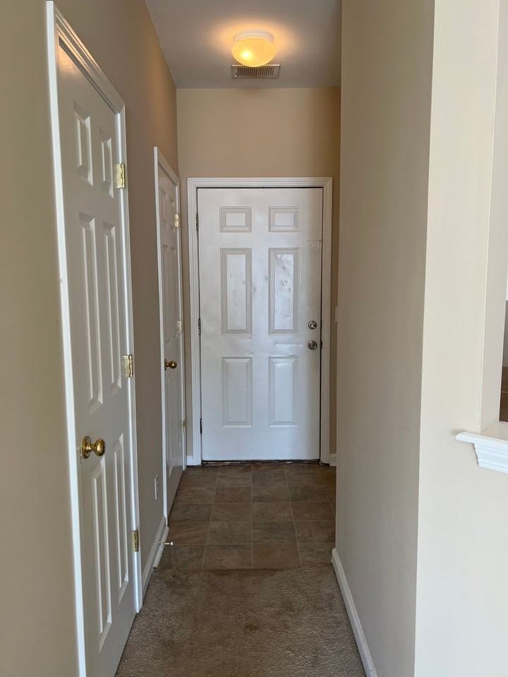 13B Village Dr - Photo 3 of 31