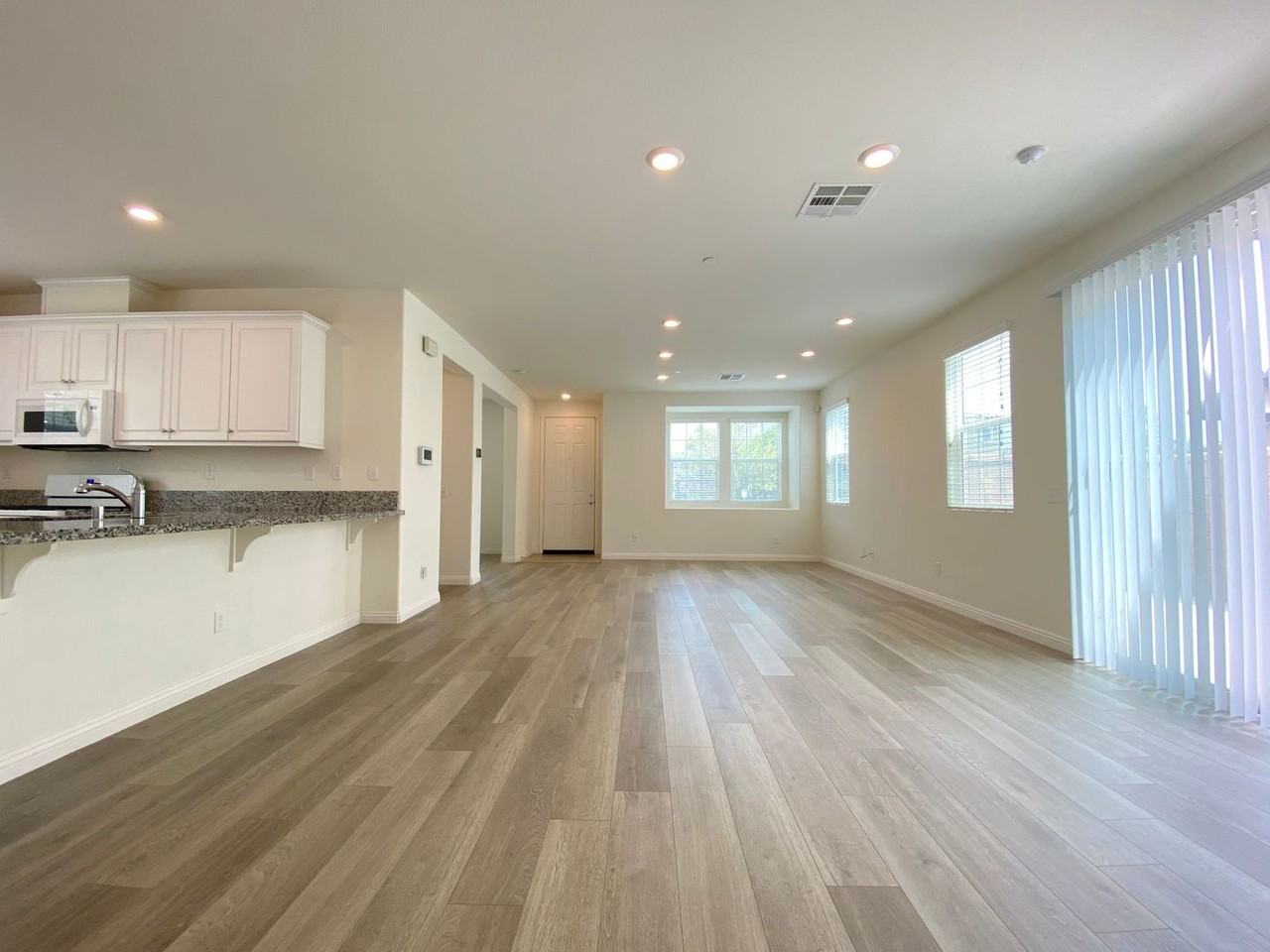 6129 Rosewood Way - Photo 3 of 20