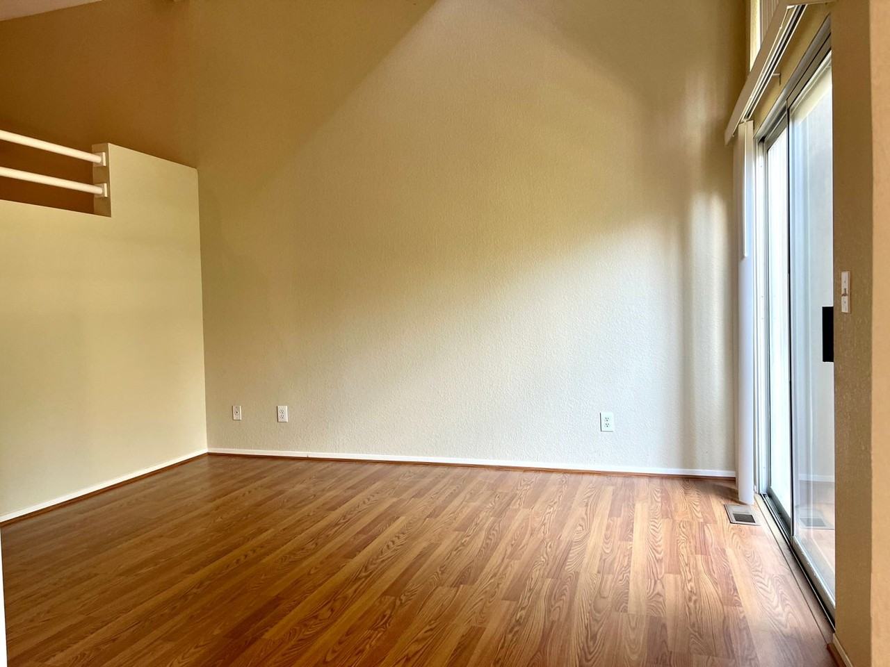 231 Commons Ln - Photo 3 of 30