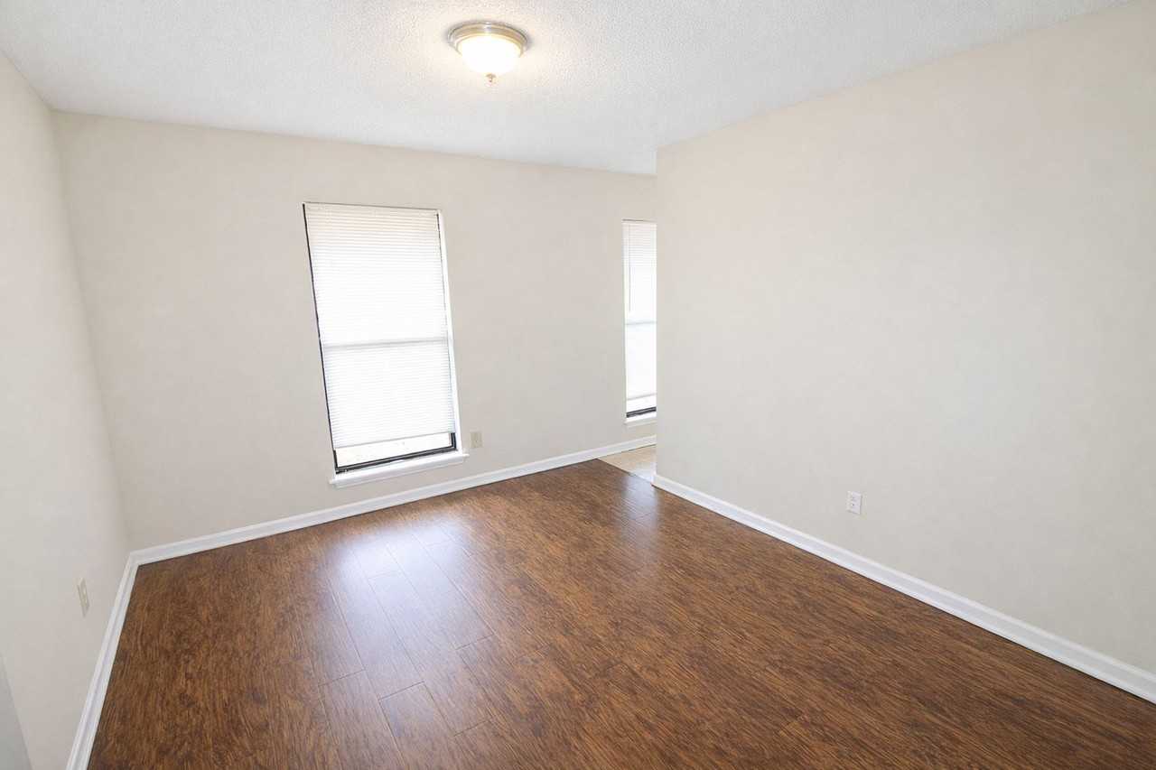 5543 Great Wagon Rd - Photo 3 of 19