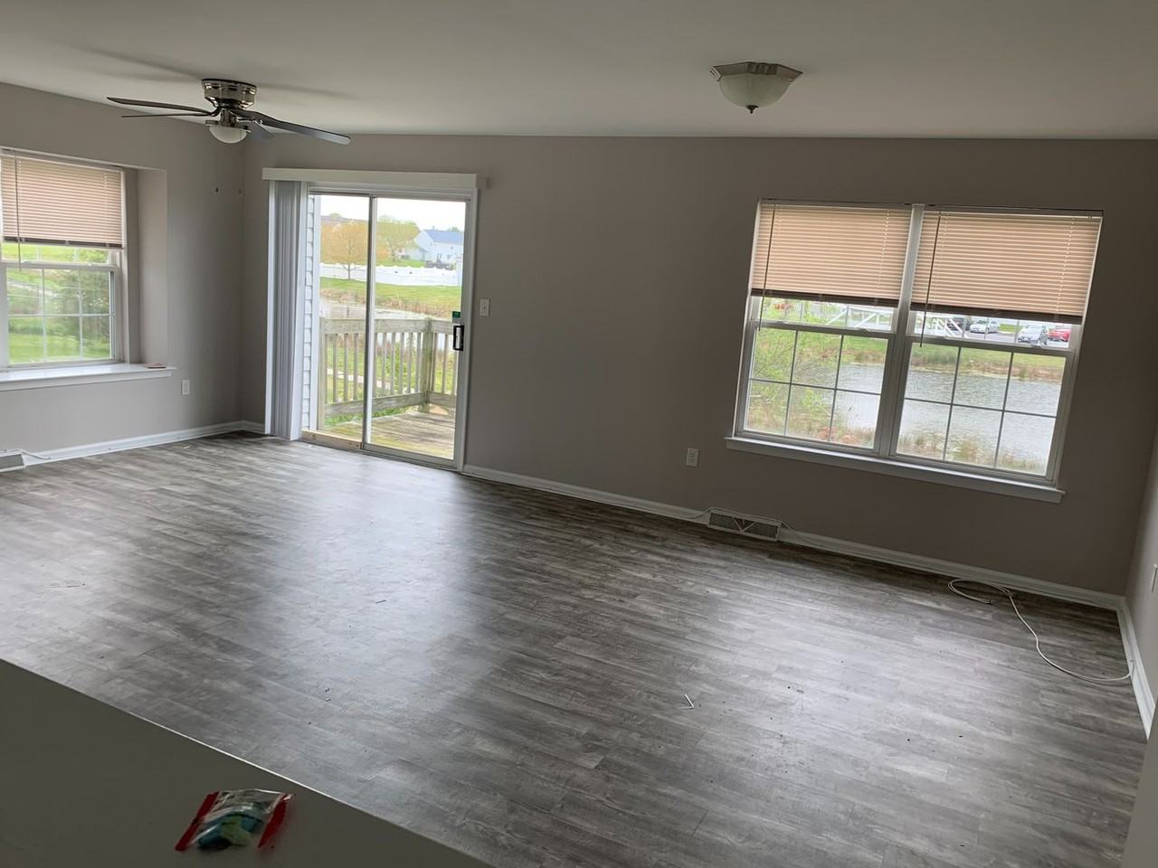 133 Thames Dr - Photo 3 of 14