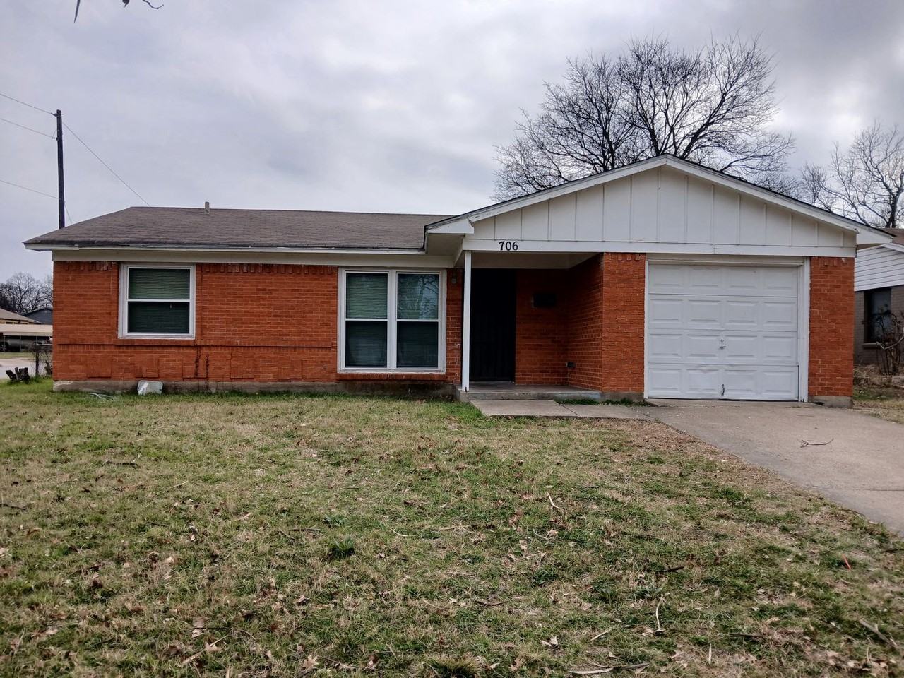 706 Goldwood Dr - Photo 3 of 24