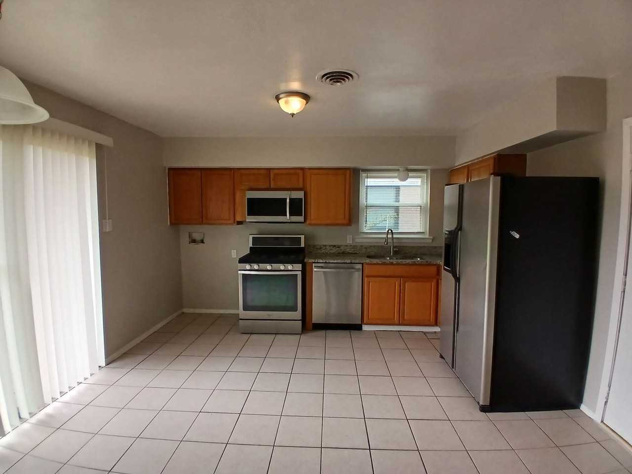 706 Goldwood Dr - Photo 7 of 24