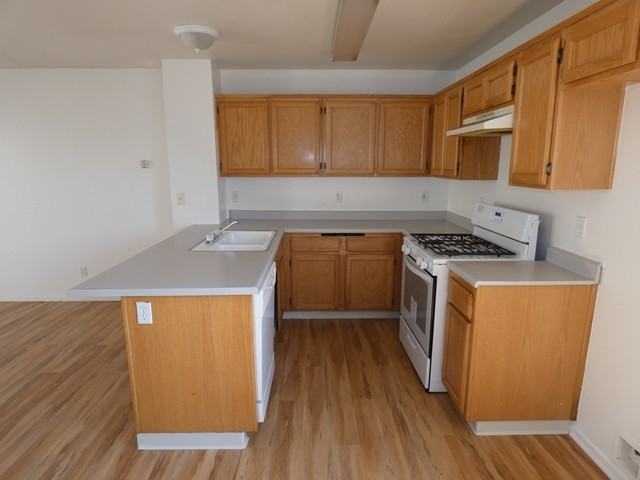 220 E Grant St #35 - Photo 5 of 12