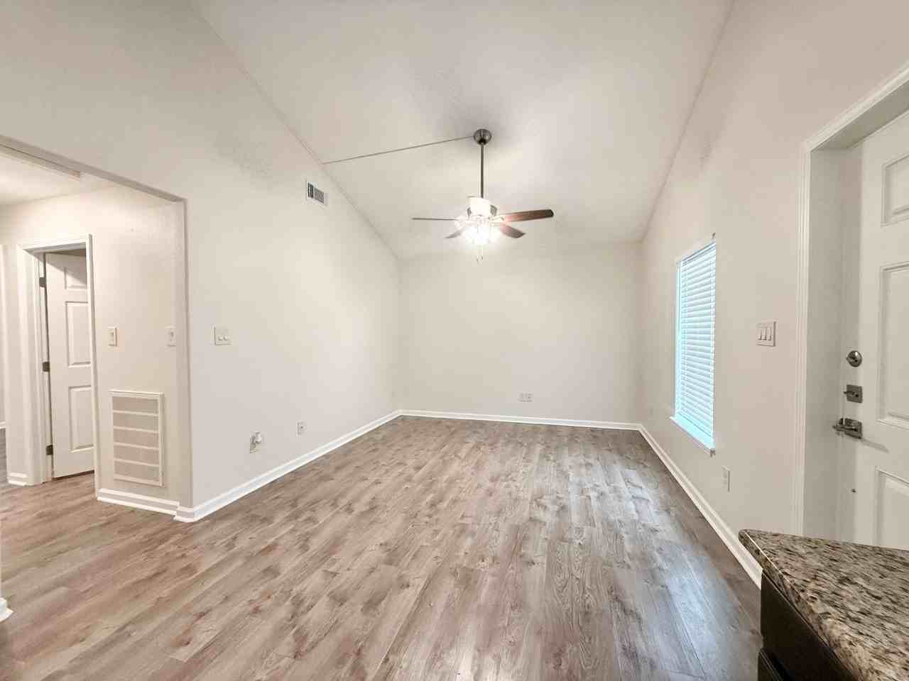 420 Winding Way St - Photo 2 of 21