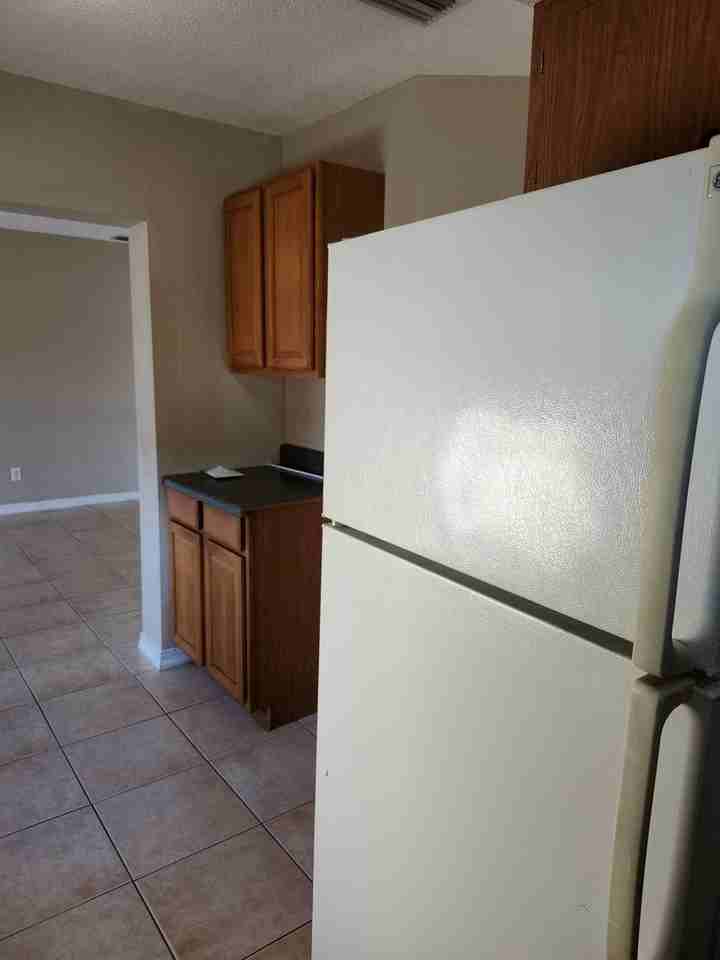 3365 Normandy Dr - Photo 6 of 9