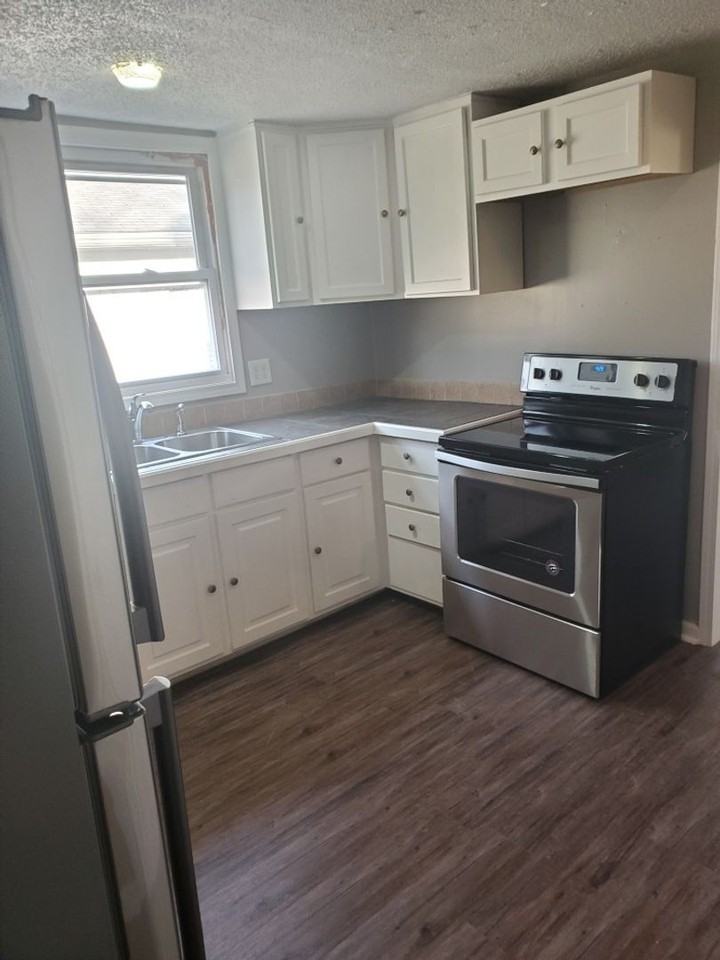 1801 N Leeds St - Photo 3 of 13