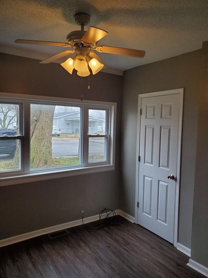 1801 N Leeds St - Photo 6 of 13